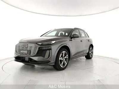 Nuova Audi Q6 e-tron S-Line 119 kW (163 CV) 2026 Grigio SUV