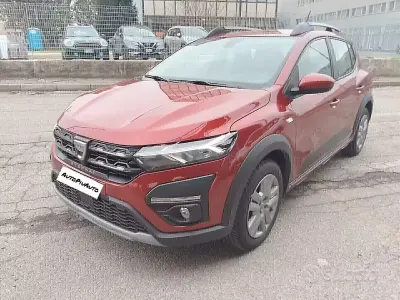 Usata Dacia Sandero Comfort 91 CV (66 kW) 2022 Rosso Berlina
