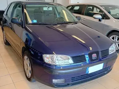 Occasion Seat Ibiza 60 PK (44 kW) 2001 Blauw Hatchback