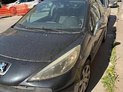 Usata Peugeot 207 90 CV (66 kW) 2007 Nero Utilitaria