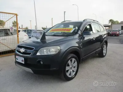 Usata Chevrolet Captiva 150 CV (110 kW) 2008 Bluazzurro SUV