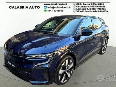 Nuova Renault Mégane 2025 Blu Coupé
