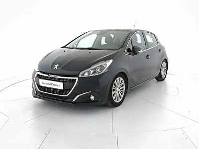 Usata Peugeot 208 Allure 83 CV (61 kW) 2019 Nero Utilitaria