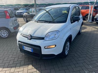 Begagnad Fiat Panda S 70 HK (51 kW) 2023 Vit Halvkombi