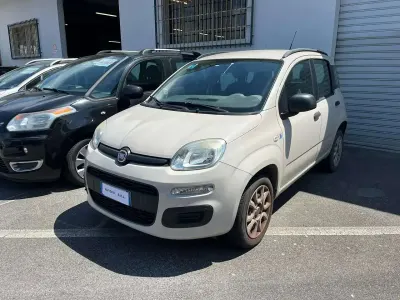 Usata Fiat Panda Lounge 80 CV (58 kW) 2013 Beige Utilitaria