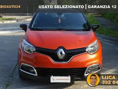 Usata Renault Captur 90 CV (66 kW) 2014 Arancione SUV