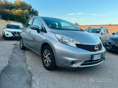 Usata Nissan Note 90 CV (66 kW) 2015 Grigio Utilitaria