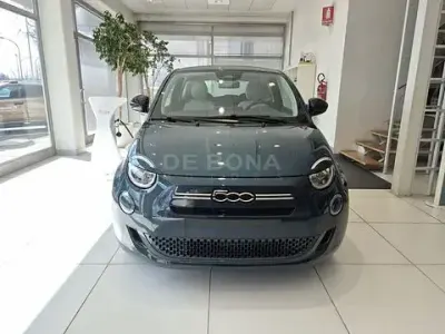 Nuevo Fiat 500 Icon 65 CV (47 kW) 2026 Azul Utilitario