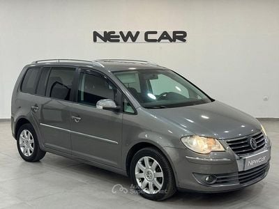 Usata VW Touran Highline 105 CV (77 kW) 2007 Grigio Monovolume