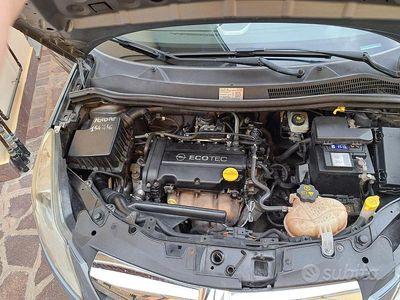 Usata Opel Corsa 60 CV (44 kW) 2008 Blu Utilitaria