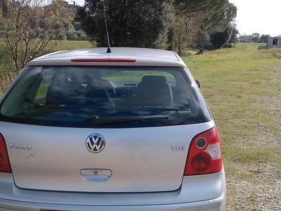 Usata VW Polo 75 CV (55 kW) 2004 Grigio Berlina