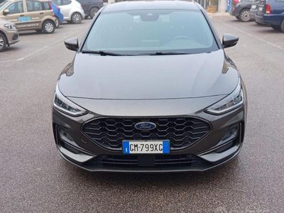 Usata Ford Focus ST-Line 120 CV (88 kW) 2023 Grigio Berlina