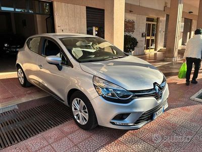 Usata Renault Clio IV 75 CV (55 kW) 2017 Grigio Berlina