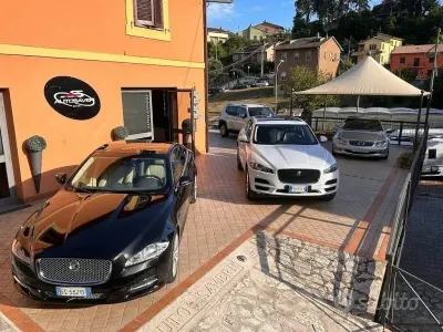 Usata Jaguar F-Pace 179 CV (131 kW) 2019 Bianco SUV