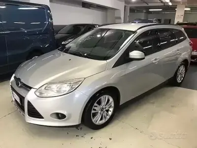 Usado Ford Focus Titanium 95 HP (69 kW) 2012 Cinzento Carrinha