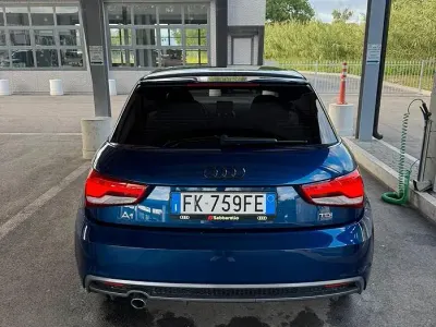 Usata Audi A1 90 CV (66 kW) 2017 Bluazzurro Utilitaria