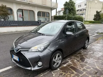 Usata Toyota Yaris Hybrid