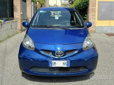 Gebraucht Toyota Aygo 68 PS (50 kW) 2007 Blau Kleinwagen