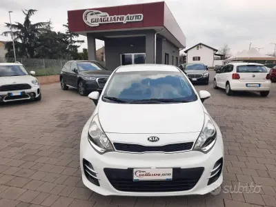 Usata Kia Rio 90 CV (66 kW) 2016 Bianco Utilitaria