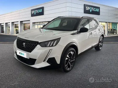 Usata Peugeot 2008 GT 131 CV (96 kW) 2022 Bianco SUV