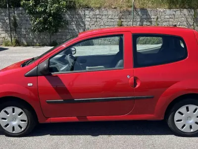 Usata Renault Twingo 58 CV (42 kW) 2010 Rosso Utilitaria