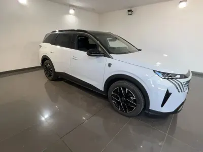 Usata Peugeot 5008 GTi 136 CV (100 kW) 2025 Bianco okenite  metalliz SUV