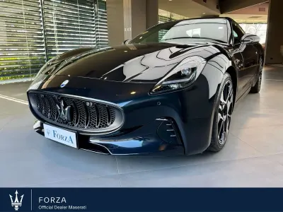 Begagnad Maserati Granturismo 559 kW (761 HK) 2024 Svart Sportkupé