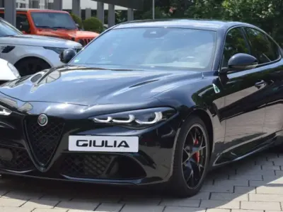 Usata Alfa Romeo Giulia Quadrifoglio 519 CV (381 kW) 2024 Nero Berlina