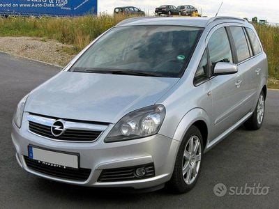Usata Opel Zafira 105 CV (77 kW) 2005 Monovolume