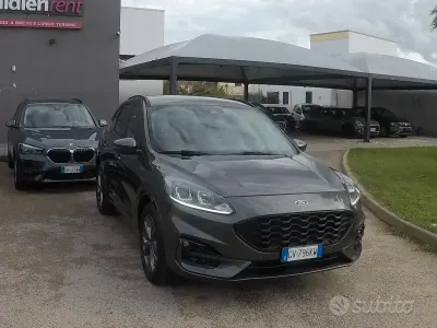 Usata Ford Kuga ST-Line 120 CV (88 kW) 2021 Grigio SUV