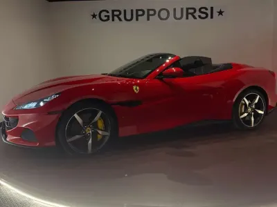 Usata Ferrari Portofino 620 CV (456 kW) 2023 Rosso Cabrio
