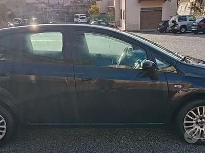 Begagnad Fiat Punto 85 HK (62 kW) 2013 Svart Halvkombi