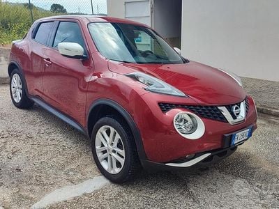 Usata Nissan Juke Tekna 110 CV (80 kW) 2016 Rosso SUV