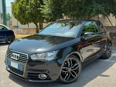 Usata Audi A1 Attraction 105 CV (77 kW) 2023 Nero SUV