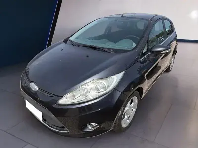 Usata Ford Fiesta Titanium 81 CV (59 kW) 2009 Grigio Berlina