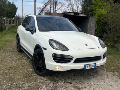 Usata Porsche Cayenne 239 CV (175 kW) 2010 Bianco SUV