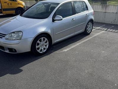 Usata VW Golf IV 140 CV (102 kW) 2005 Grigio Berlina