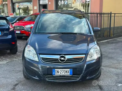 Usata Opel Zafira Cosmo 120 CV (88 kW) 2008 Blu Monovolume