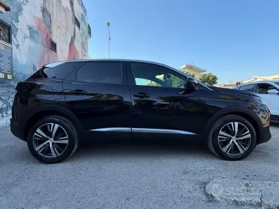 Usata Peugeot 3008 Allure 131 CV (96 kW) 2023 Nero SUV