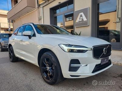 Usata Volvo XC60 Momentum 197 CV (144 kW) 2021 Bianco SUV