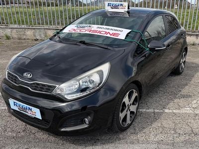 Usata Kia Rio Active 75 CV (55 kW) 2014 Nero Berlina
