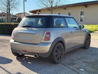 Usata Mini Cooper D 109 CV (80 kW) 2007 Grigio Utilitaria