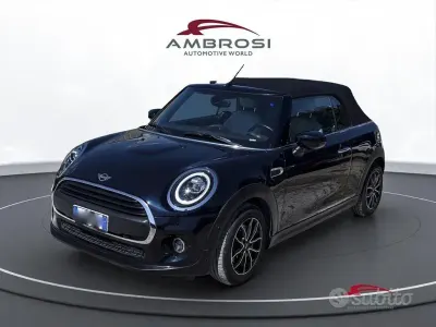 Usata Mini ONE 102 CV (75 kW) 2020 Nero Utilitaria