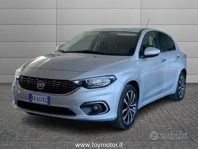 Usata Fiat Tipo Lounge 120 CV (88 kW) 2017 Grigio Utilitaria