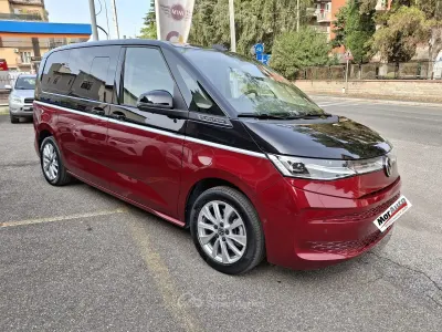 Usata VW Multivan Style 218 CV (160 kW) 2023 Rosso Monovolume