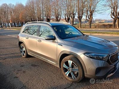 Usata Mercedes EQB300 139 kW (189 CV) 2022 Grigio SUV