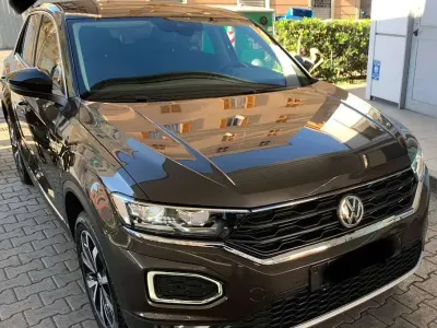 Usata VW T-Roc Advance 150 CV (110 kW) 2019 Verde SUV