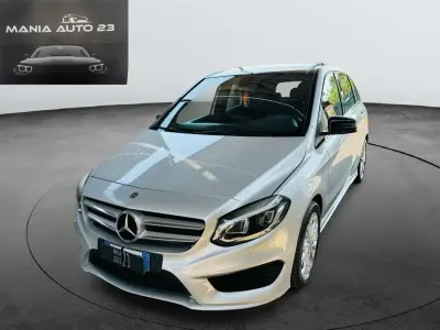 Usata Mercedes B180 Premium 109 CV (80 kW) 2017 Nero Utilitaria