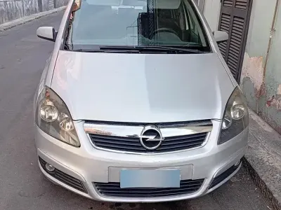 Usata Opel Zafira 120 CV (88 kW) 2006 Grigio Monovolume