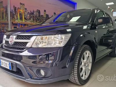 Usata Fiat Freemont Lounge 140 CV (102 kW) 2012 Blu SUV